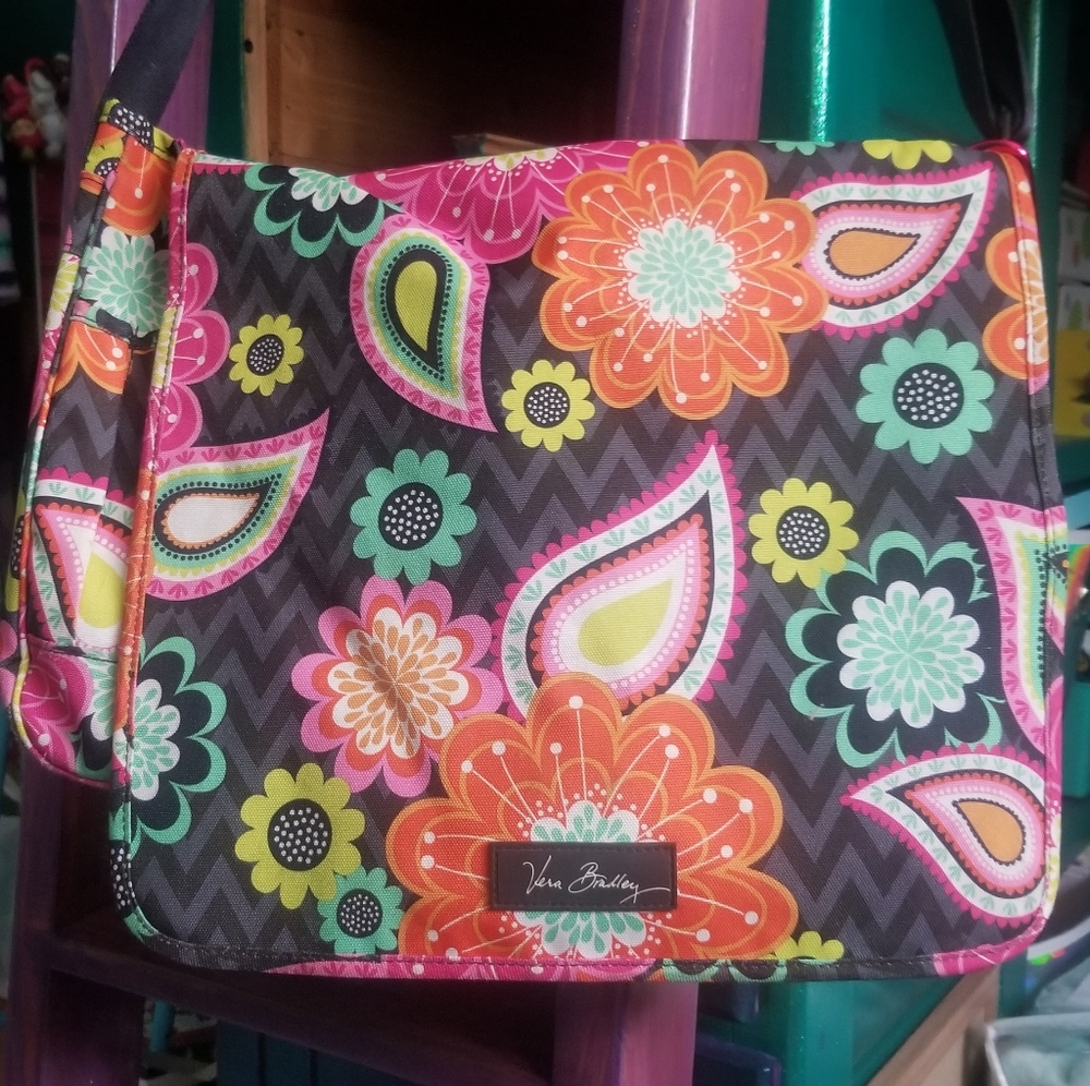 Vera Bradley messenger bag
